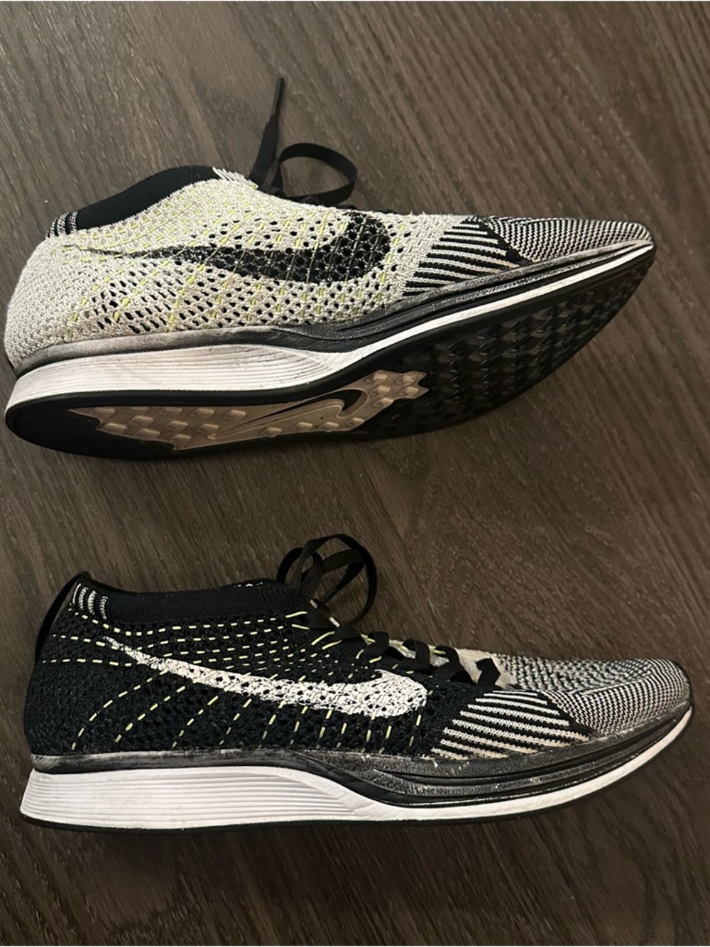 Nike Flyknit Trainers - Picture 2 of 7